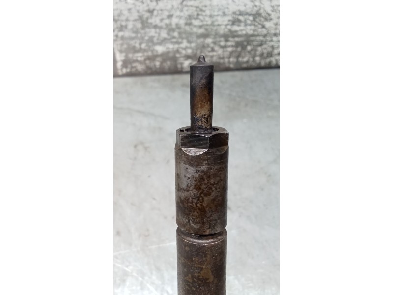 Recambio de inyector para ford focus c-max (dm2) 1.6 tdci referencia OEM IAM 0445110188 892080 BOSCH