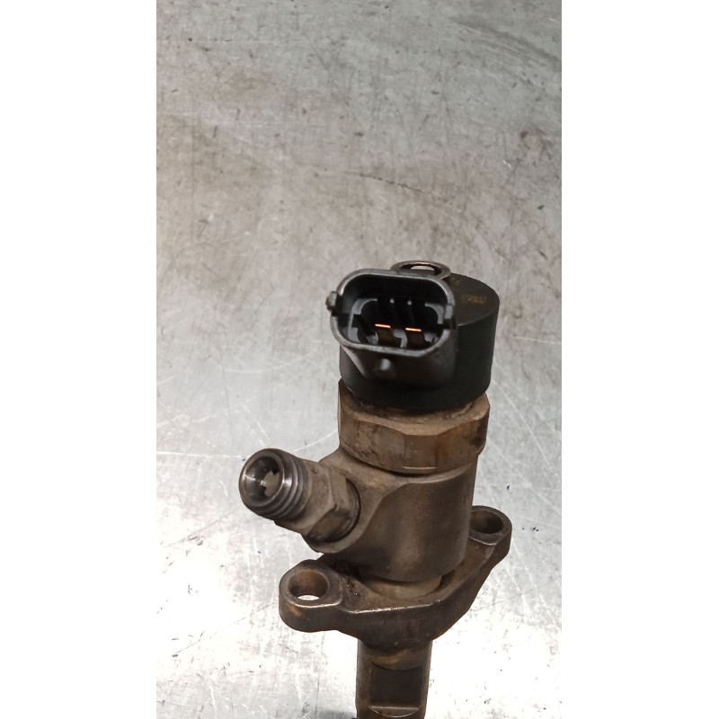 Recambio de inyector para ford focus c-max (dm2) 1.6 tdci referencia OEM IAM 0445110188 892080 BOSCH