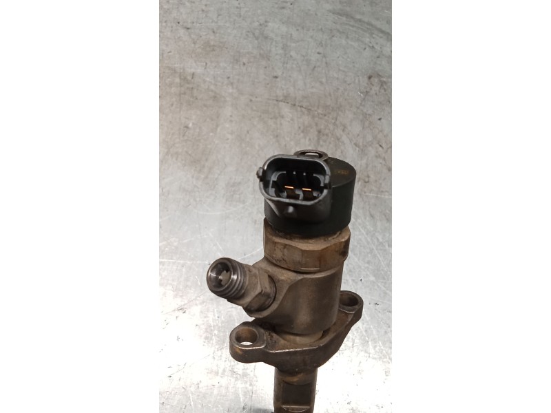Recambio de inyector para ford focus c-max (dm2) 1.6 tdci referencia OEM IAM 0445110188 892080 BOSCH