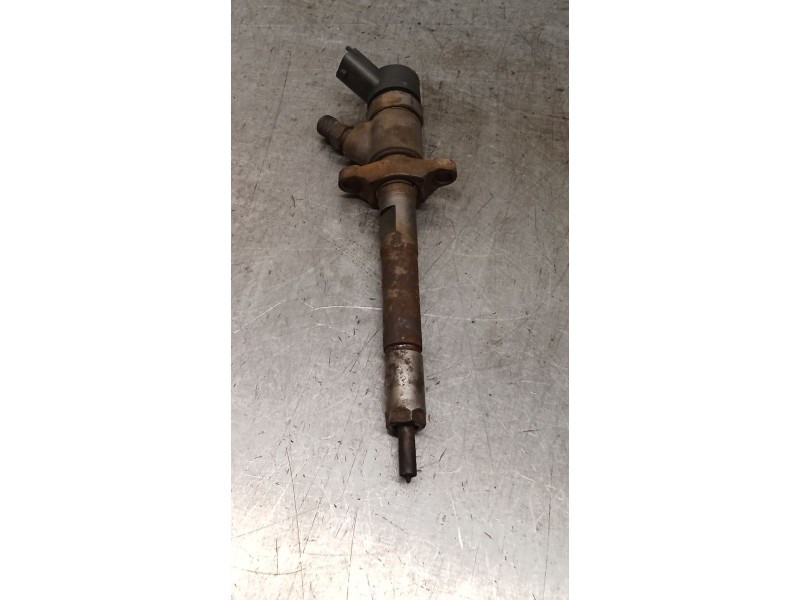 Recambio de inyector para ford focus c-max (dm2) 1.6 tdci referencia OEM IAM 0445110188 892080 BOSCH
