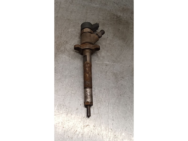 Recambio de inyector para ford focus c-max (dm2) 1.6 tdci referencia OEM IAM 0445110188 892080 BOSCH