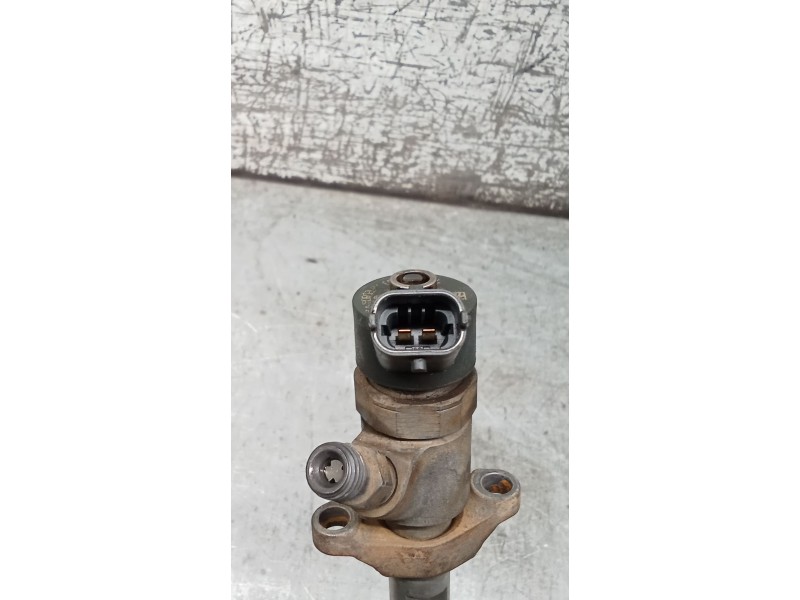 Recambio de inyector para ford focus c-max (dm2) 1.6 tdci referencia OEM IAM 0445110188 892080 BOSCH