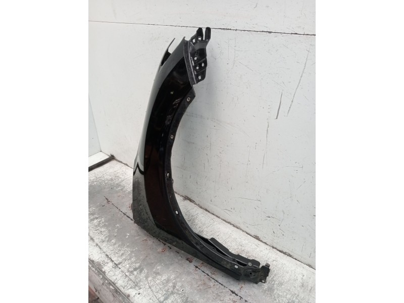 Recambio de aleta delantera derecha para nissan x-trail iii (t32_, t32r, t32rr) 1.6 dci all mode 4x4-i (nt32) referencia OEM IAM