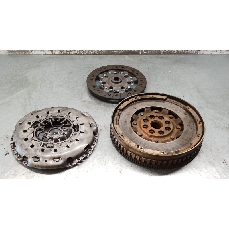 Recambio de kit embrague para nissan x-trail iii (t32_, t32r, t32rr) 1.6 dci all mode 4x4-i (nt32) referencia OEM IAM 324065310 