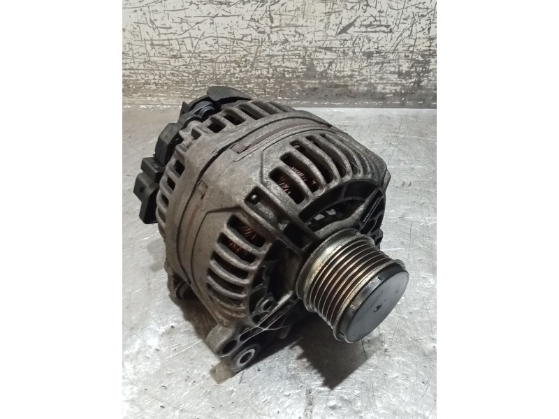 Recambio de alternador para audi a3 (8p1) 2.0 tdi 16v referencia OEM IAM 06F903023F 0124525050 04