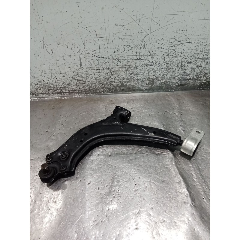 Recambio de brazo suspension inferior delantero izquierdo para citroën xsara (n1) 1.6 16v referencia OEM IAM   01