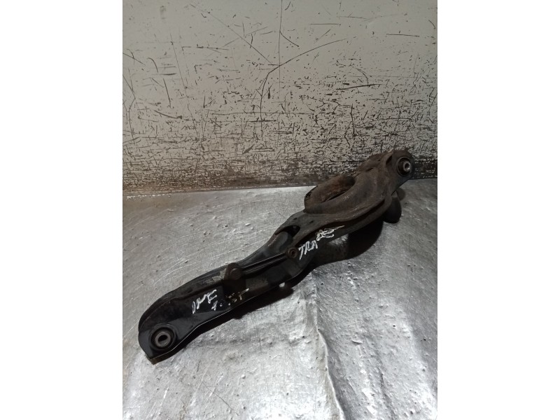 Recambio de brazo suspension inferior trasero derecho para volvo v50 (545) 2.0 d referencia OEM IAM  04 POSTERIOR