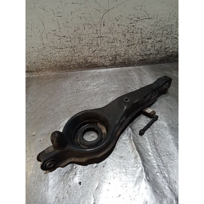 Recambio de brazo suspension inferior trasero derecho para volvo v50 (545) 2.0 d referencia OEM IAM  04 POSTERIOR