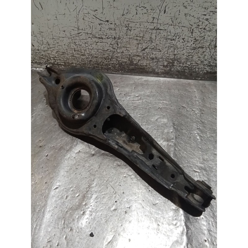 Recambio de brazo suspension inferior trasero izquierdo para volvo v50 (545) 2.0 d referencia OEM IAM  04 POSTERIOR