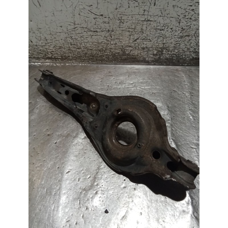 Recambio de brazo suspension inferior trasero izquierdo para volvo v50 (545) 2.0 d referencia OEM IAM  04 POSTERIOR