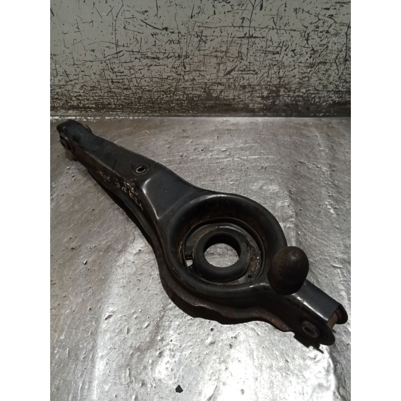 Recambio de brazo suspension inferior trasero izquierdo para volvo v50 (545) 2.0 d referencia OEM IAM  04 POSTERIOR