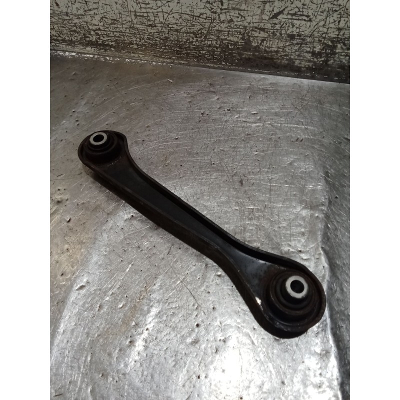 Recambio de brazo suspension inferior trasero izquierdo para audi a3 (8p1) 2.0 tdi 16v referencia OEM IAM  04 ANTERIOR