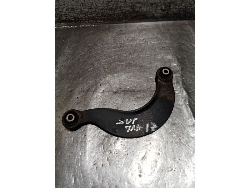 Recambio de brazo suspension superior trasero izquierdo para volvo v50 (545) 2.0 d referencia OEM IAM 3M515500AC  04
