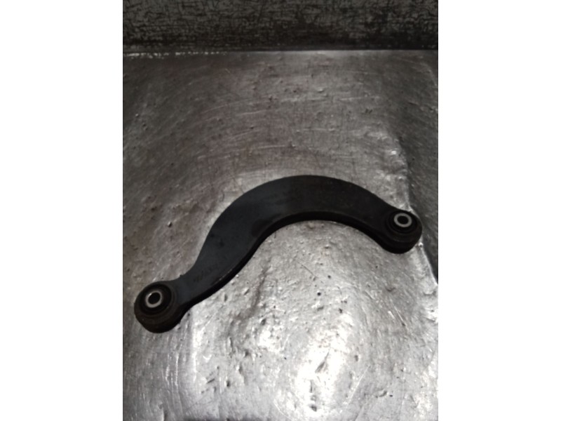Recambio de brazo suspension superior trasero izquierdo para volvo v50 (545) 2.0 d referencia OEM IAM 3M515500AC  04