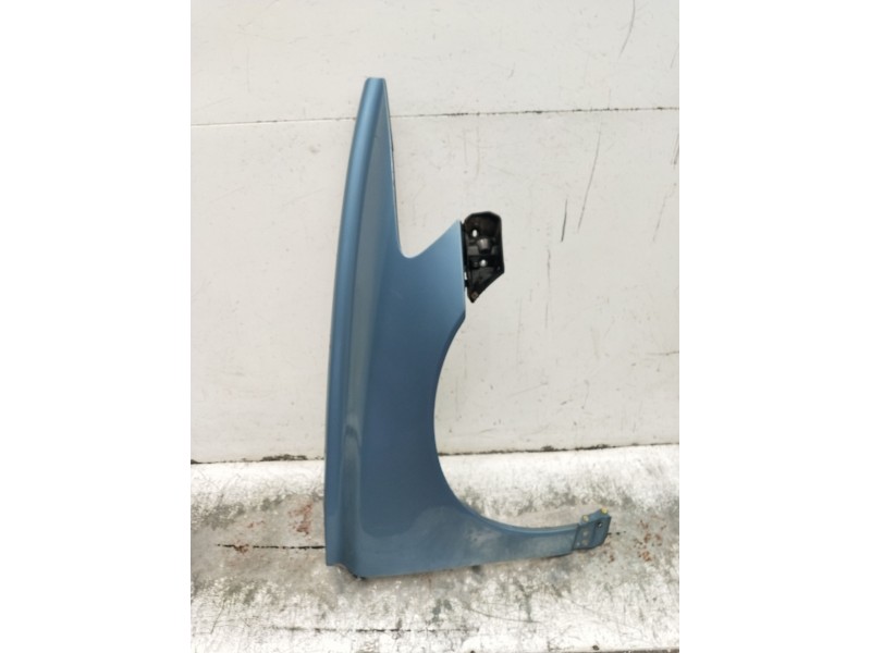 Recambio de aleta delantera derecha para volvo v50 (545) 2.0 d referencia OEM IAM   2004