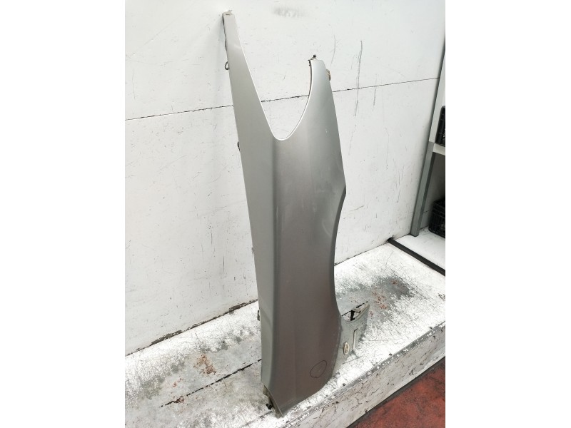 Recambio de aleta delantera derecha para peugeot 607 (9d, 9u) 2.7 hdi 24v referencia OEM IAM  VER FOTOS 2004
