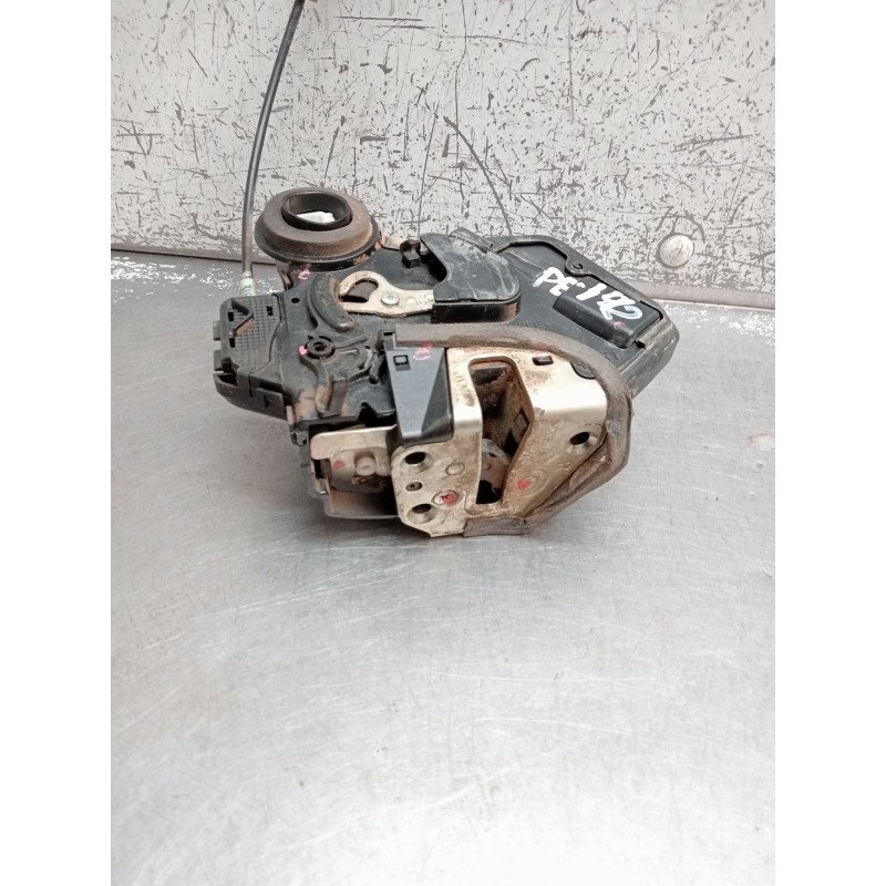 Recambio de motor cierre centralizado trasero derecho para toyota hilux vii pick-up (_n1_, _n2_, _n3_) 2.5 d-4d 4wd (kun25_) ref