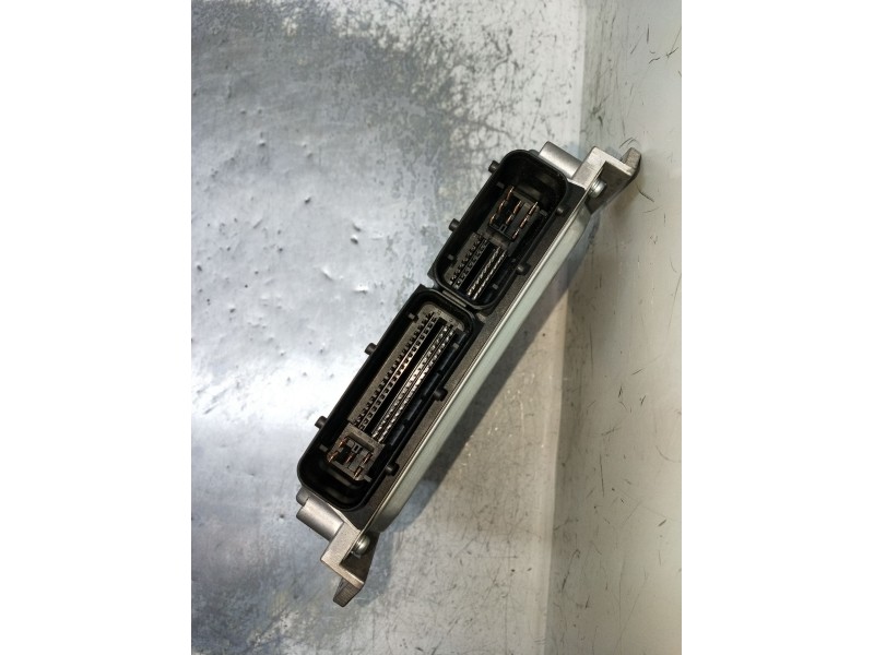 Recambio de centralita motor uce para nissan almera ii hatchback (n16) 2.2 dci referencia OEM IAM 23710BN86A 5800321 2002