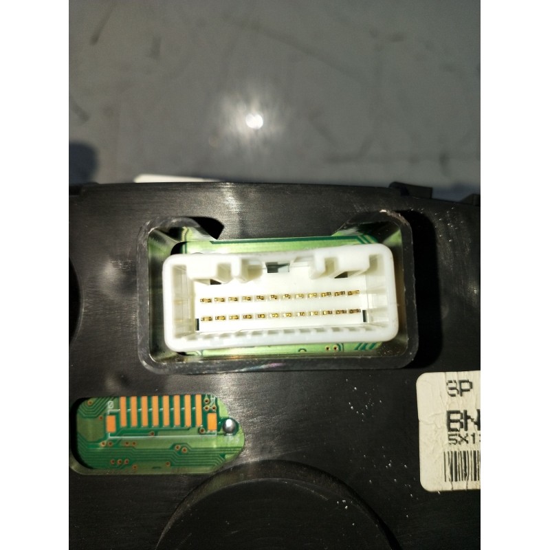 Recambio de cuadro instrumentos para nissan almera ii hatchback (n16) 2.2 dci referencia OEM IAM BN811 5X13198 2002