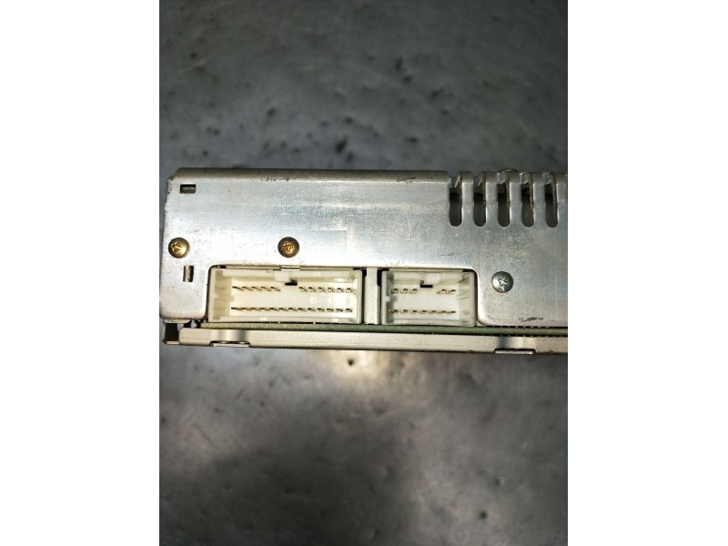 Recambio de sistema audio / radio cd para nissan almera ii hatchback (n16) 2.2 dci referencia OEM IAM 28185BN810 PN2598M 2002