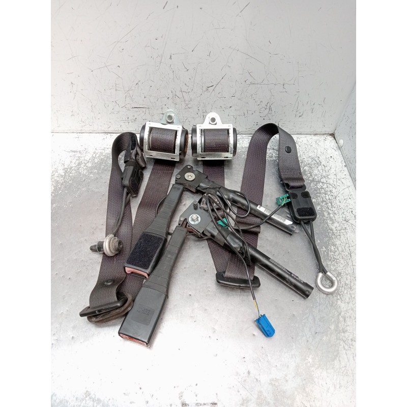 Recambio de juego cinturones delantero para opel corsa d (s07) 1.2 (l08, l68) referencia OEM IAM   3P 2006