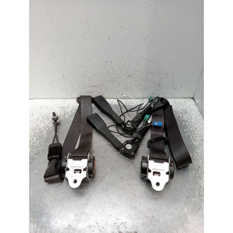 Recambio de juego cinturones delantero para opel corsa d (s07) 1.2 (l08, l68) referencia OEM IAM   3P 2006