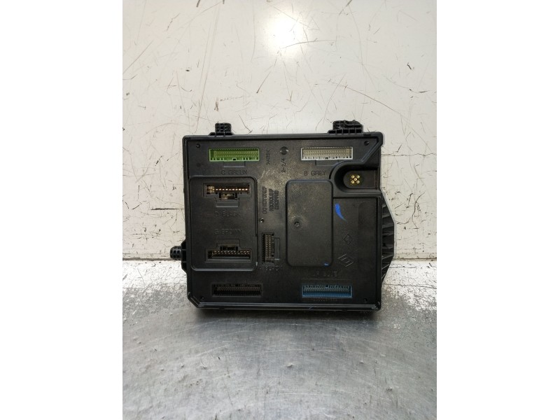 Recambio de modulo electronico para renault zoe (bfm_) zoe referencia OEM IAM 284B15472R BCM953810 S180180060 2016