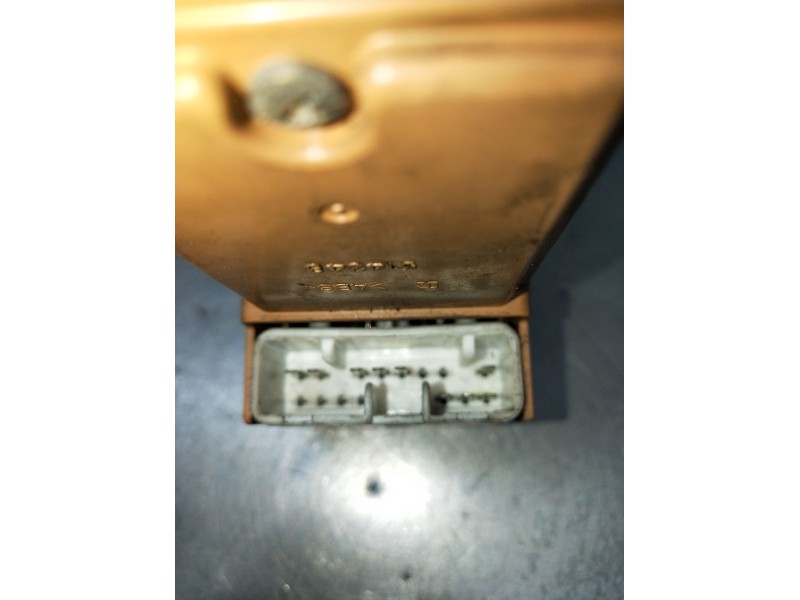 Recambio de mando elevalunas delantero izquierdo para fuso (mitsubishi) canter 3c13 referencia OEM IAM MK344630 2P 2003