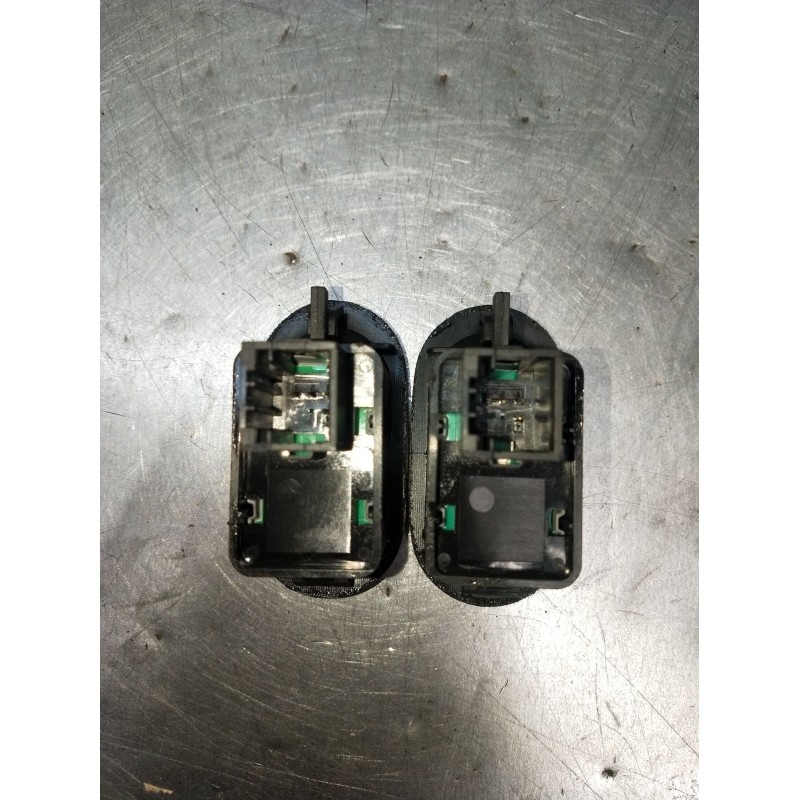 Recambio de mando elevalunas delantero izquierdo para citroën c3 i (fc_, fn_) 1.4 hdi referencia OEM IAM 96401469XT 5P 2002