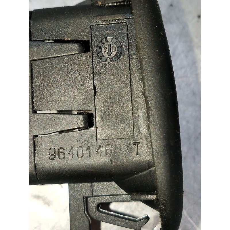 Recambio de mando elevalunas delantero izquierdo para citroën c3 i (fc_, fn_) 1.4 hdi referencia OEM IAM 96401469XT 5P 2002