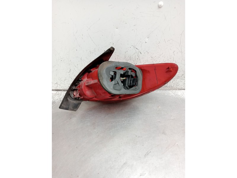 Recambio de piloto trasero izquierdo para peugeot 206 hatchback (2a/c) 1.4 hdi eco 70 referencia OEM IAM   