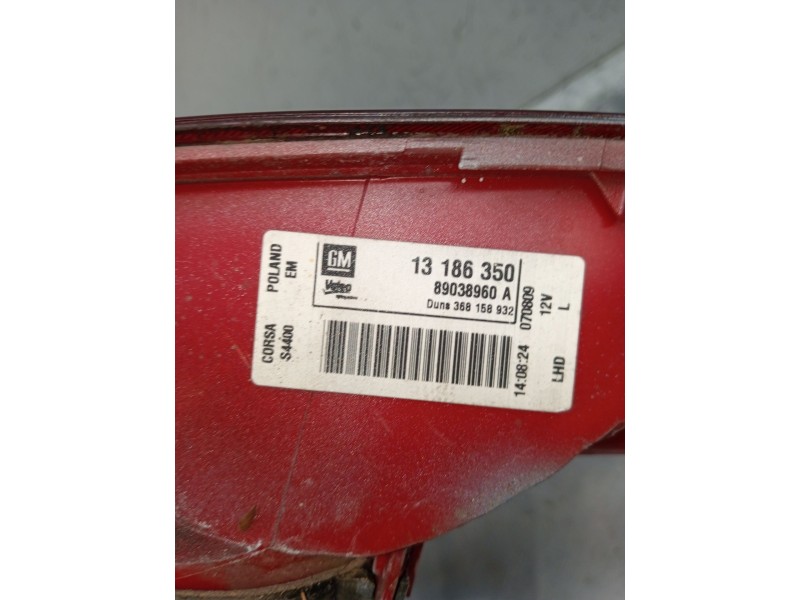 Recambio de piloto trasero izquierdo para opel corsa d (s07) 1.2 (l08, l68) referencia OEM IAM 13186350 89038960A 2006
