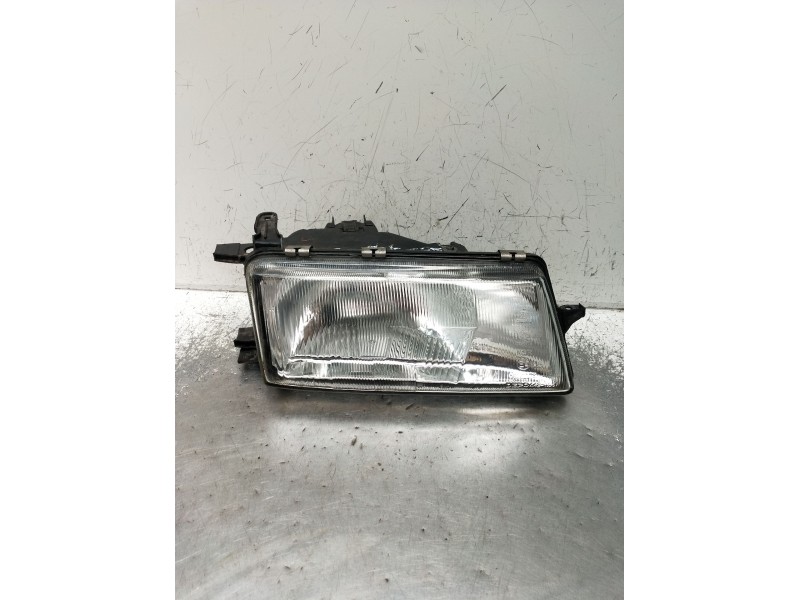 Recambio de faro derecho para opel vectra a hatchback (j89) 1.7 td (f68, m68) referencia OEM IAM   