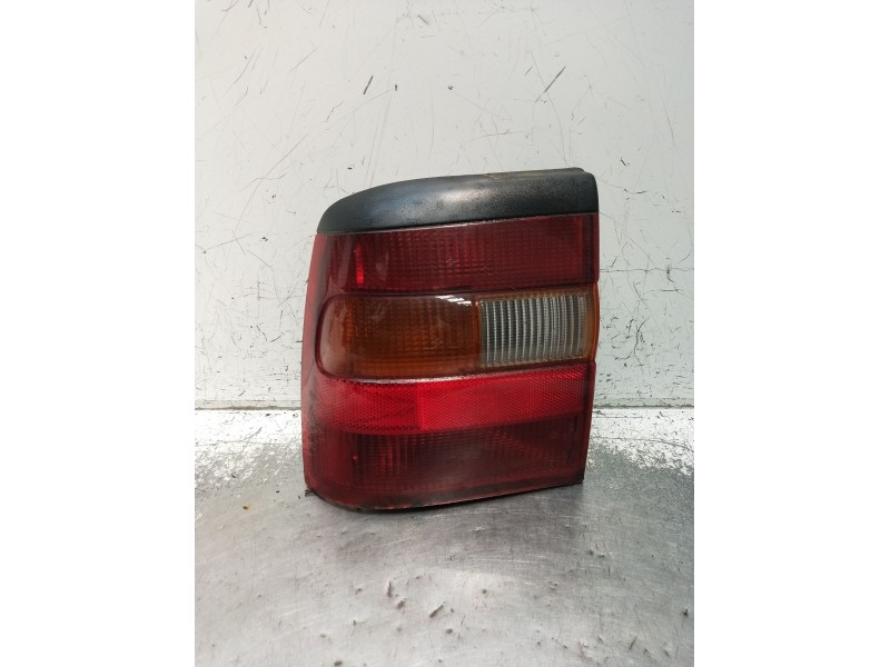 Recambio de piloto trasero izquierdo para opel vectra a hatchback (j89) 1.7 td (f68, m68) referencia OEM IAM   