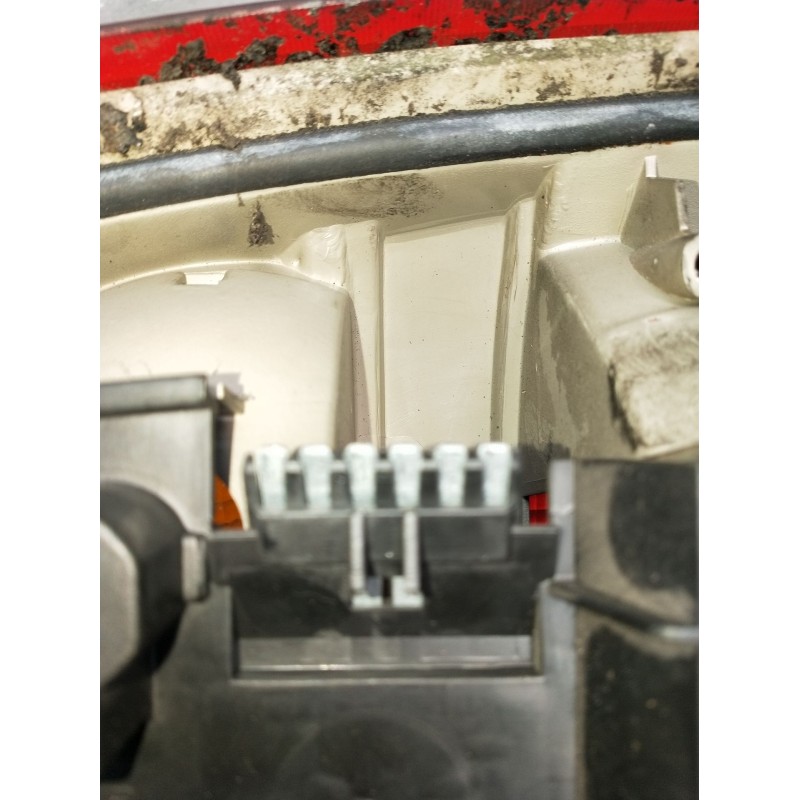 Recambio de piloto trasero izquierdo para opel vectra a hatchback (j89) 1.7 td (f68, m68) referencia OEM IAM   