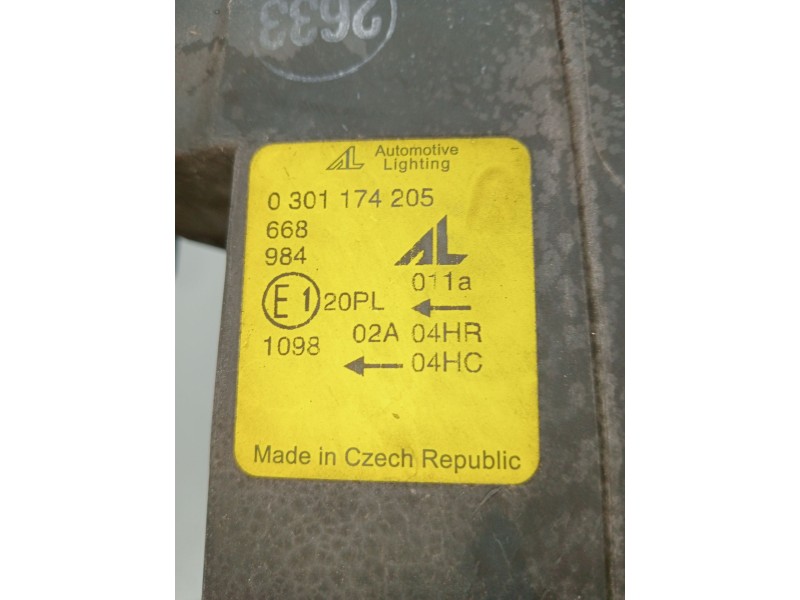 Recambio de faro izquierdo para ford mondeo iii turnier (bwy) 1.8 16v referencia OEM IAM 0301174205  