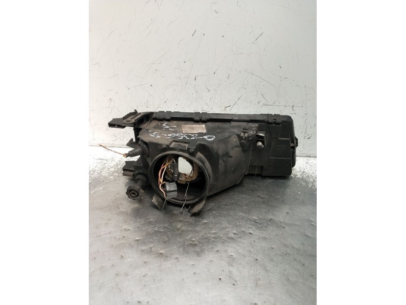 Recambio de faro izquierdo para opel vectra a hatchback (j89) 1.7 td (f68, m68) referencia OEM IAM   