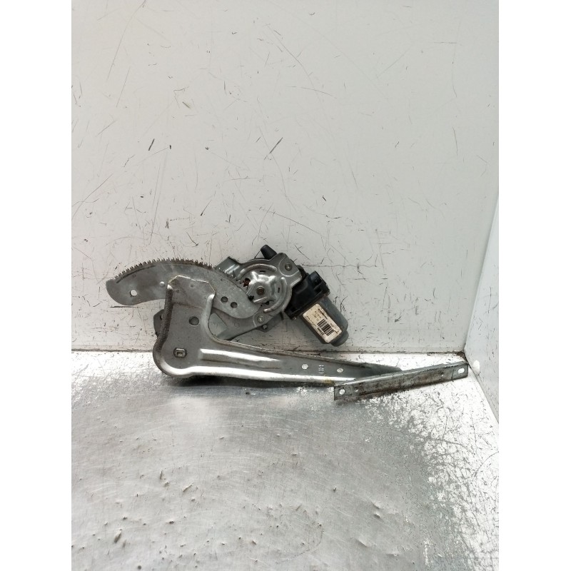 Recambio de elevalunas trasero derecho para nissan almera ii hatchback (n16) 2.2 dci referencia OEM IAM 400689 5P 2002