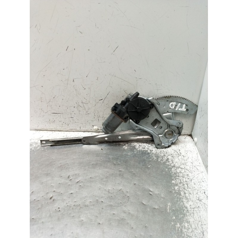 Recambio de elevalunas trasero derecho para nissan almera ii hatchback (n16) 2.2 dci referencia OEM IAM 400689 5P 2002
