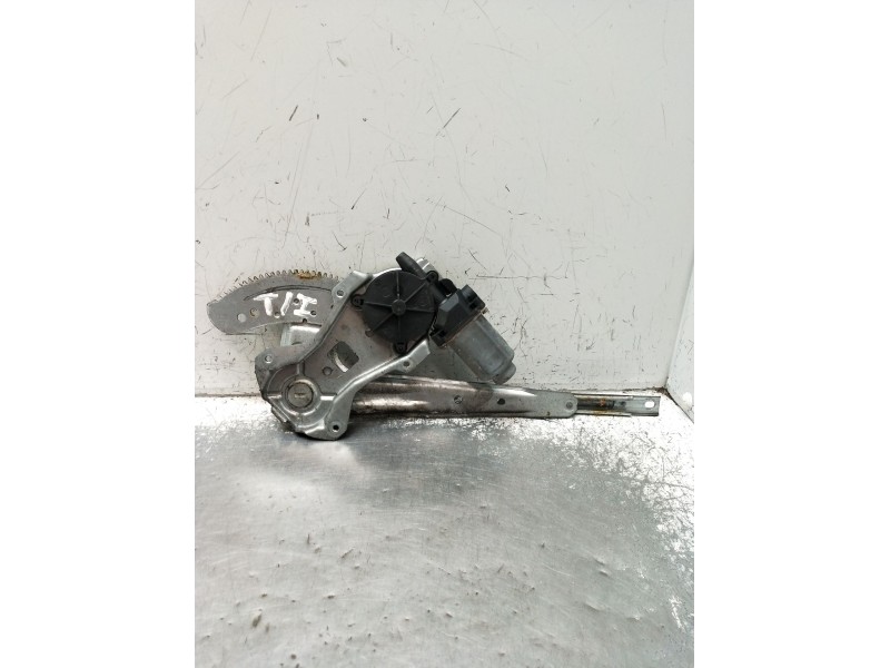 Recambio de elevalunas trasero izquierdo para nissan almera ii hatchback (n16) 2.2 dci referencia OEM IAM 400088 5P 2002