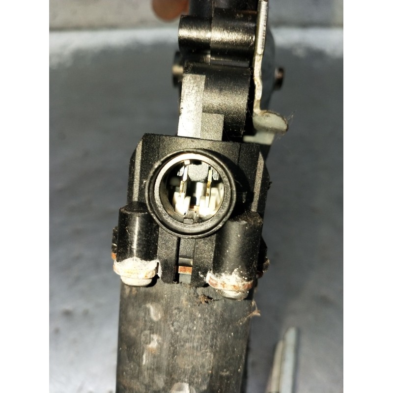Recambio de elevalunas trasero izquierdo para nissan almera ii hatchback (n16) 2.2 dci referencia OEM IAM 400088 5P 2002