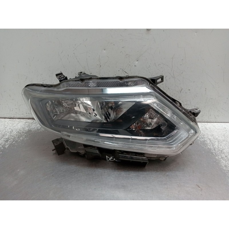 Recambio de faro derecho para nissan x-trail iii (t32_, t32r, t32rr) 1.6 dci all mode 4x4-i (nt32) referencia OEM IAM   