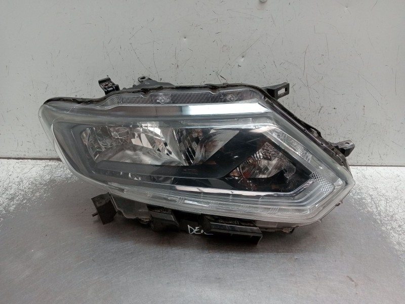 Recambio de faro derecho para nissan x-trail iii (t32_, t32r, t32rr) 1.6 dci all mode 4x4-i (nt32) referencia OEM IAM   