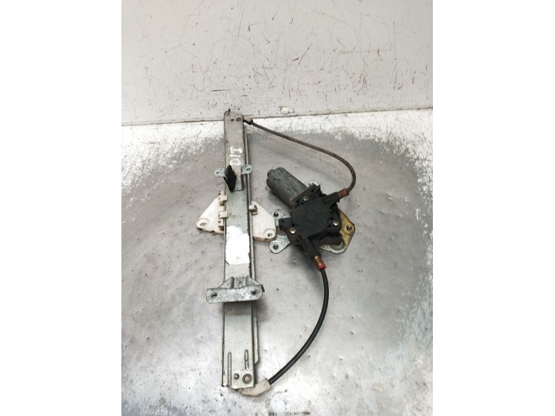 Recambio de elevalunas delantero izquierdo para fuso (mitsubishi) canter 3c13 referencia OEM IAM  2P 2003