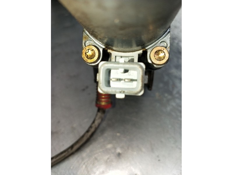 Recambio de elevalunas delantero izquierdo para fuso (mitsubishi) canter 3c13 referencia OEM IAM  2P 2003