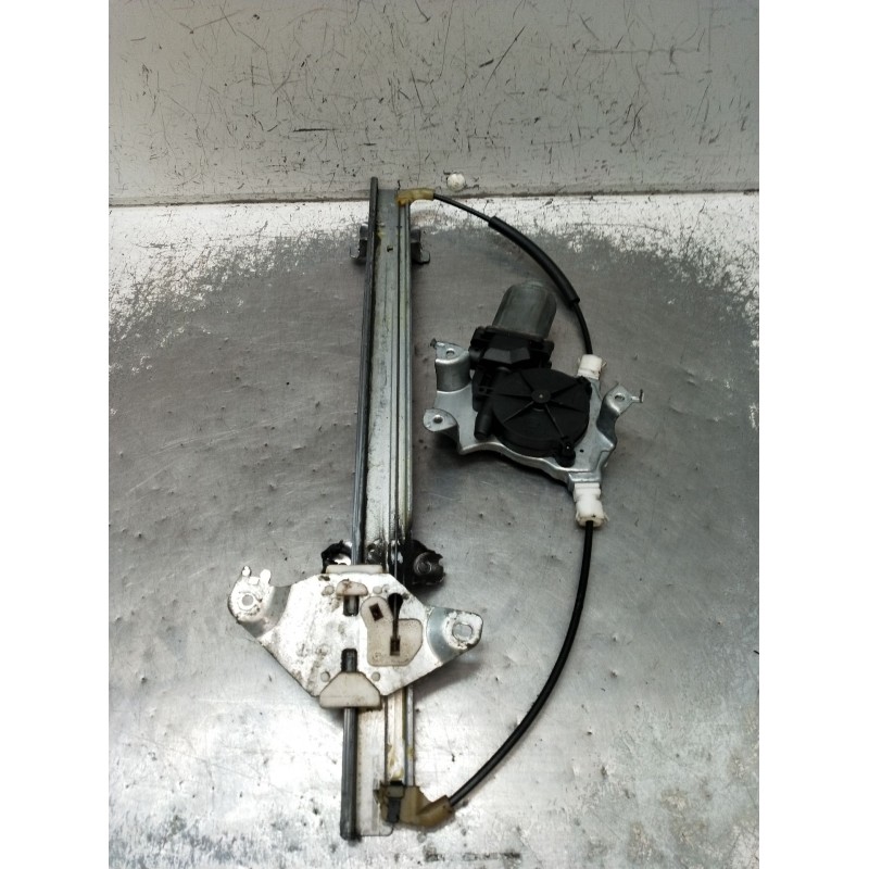 Recambio de elevalunas delantero derecho para nissan almera ii hatchback (n16) 2.2 dci referencia OEM IAM 400600 5P 2002