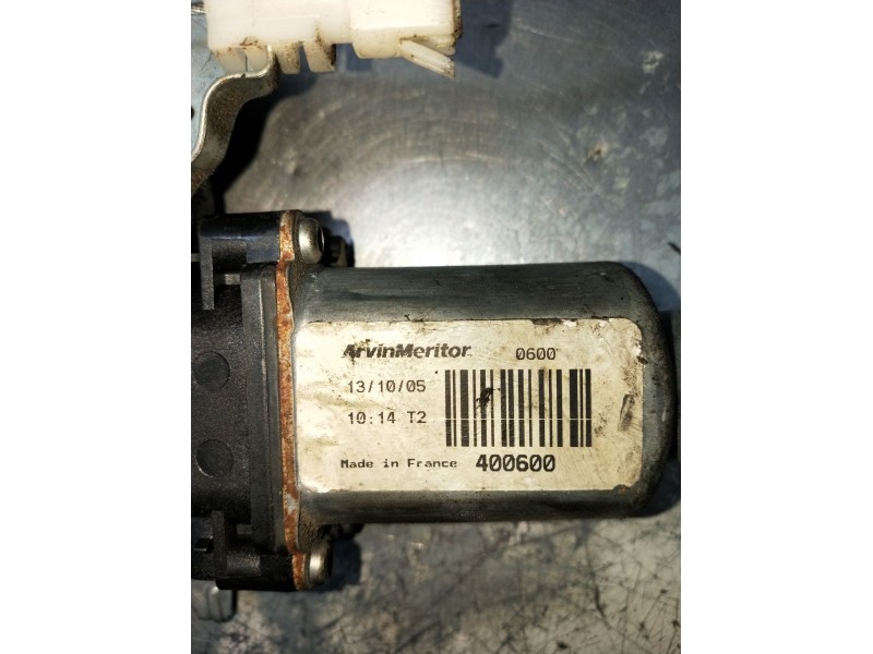 Recambio de elevalunas delantero derecho para nissan almera ii hatchback (n16) 2.2 dci referencia OEM IAM 400600 5P 2002