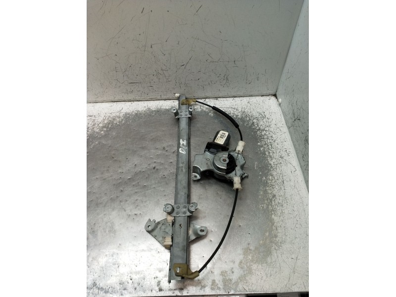 Recambio de elevalunas delantero izquierdo para nissan almera ii hatchback (n16) 2.2 dci referencia OEM IAM 400601 5P 2002