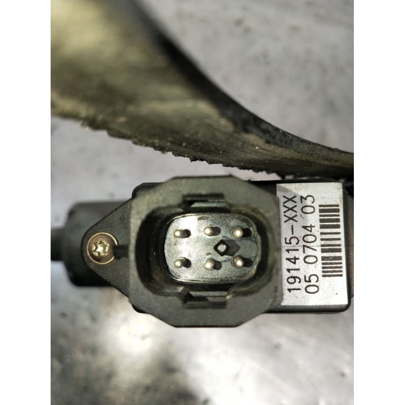 Recambio de elevalunas delantero izquierdo para opel vectra a hatchback (j89) 1.7 td (f68, m68) referencia OEM IAM 90504275 5P 