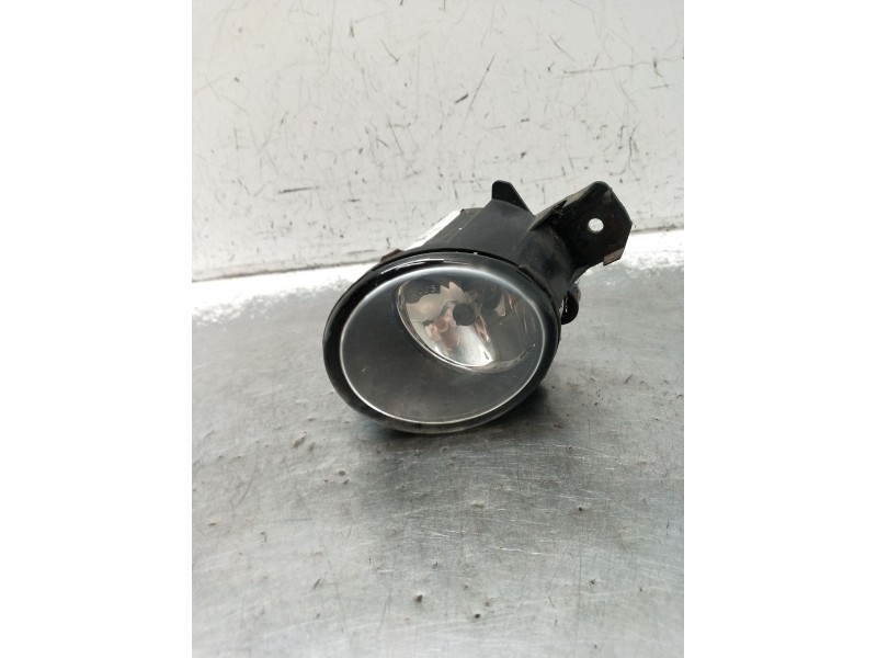 Recambio de faro antiniebla izquierdo para nissan almera ii hatchback (n16) 2.2 dci referencia OEM IAM 8200002469 89201772 2002